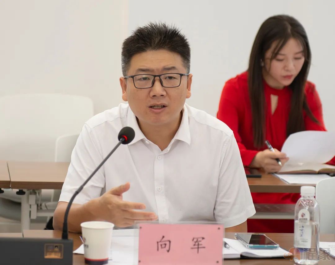 宜昌市《智慧工地建设与评价标准》项目启动会成功召开!(图4) 宜昌市《智慧工地建设与评价标准》项目启动会成功召开!(图4)